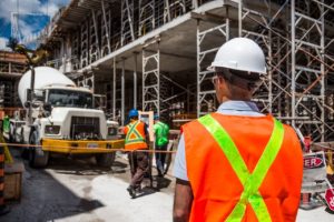 Baustelle Bauarbeiten Arbeitsschutz Arbeitssicherheit Mitarbeiterunterweisung